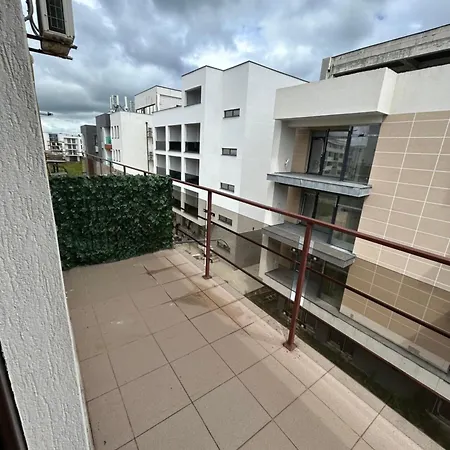 Partyvibe Mamaia 公寓